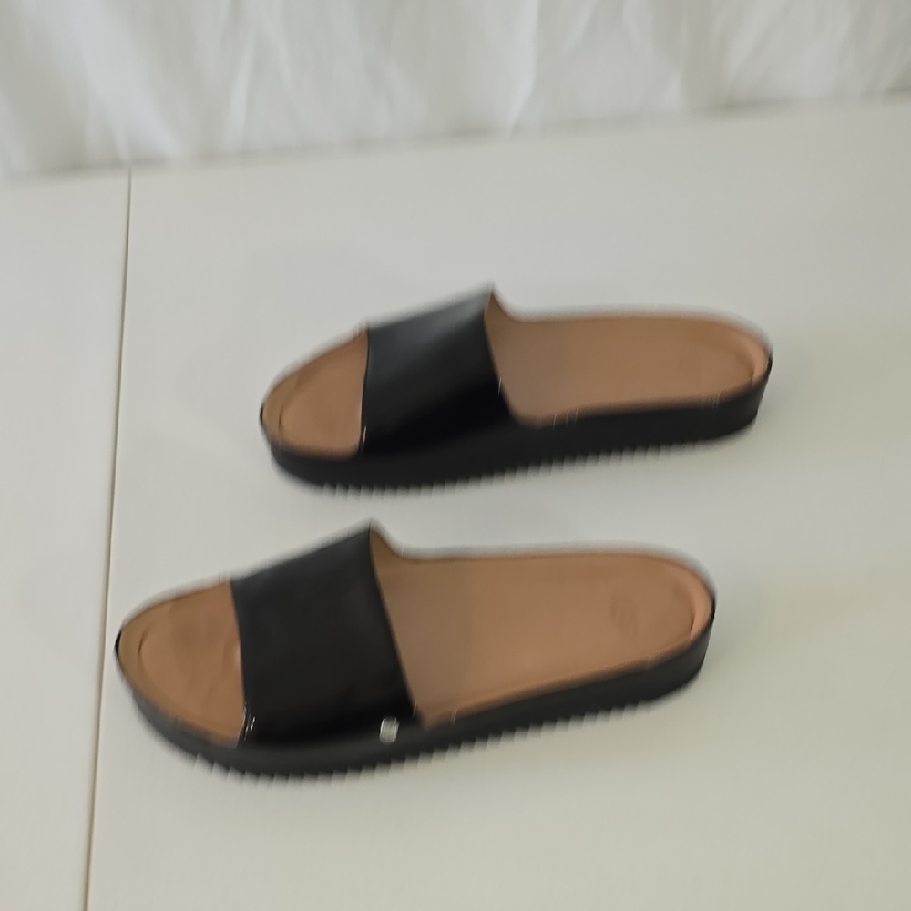 UGG Black Women's Slide Sandals - Picture 5 of 10